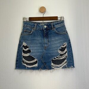 TopShop - Moto Black Fishnet Detail Stonewash Rip Distressed Mini Skirt Size 2
